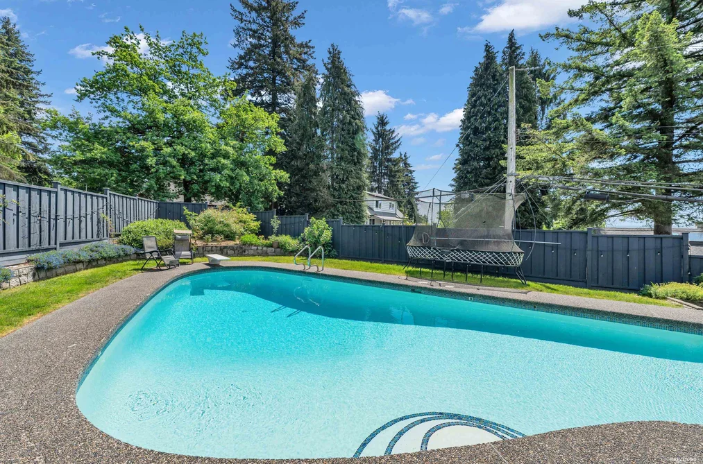 111 SANDRINGHAM CRESCENT, North Vancouver BC V7N 4E9, North Vancouver BC — Residential for Sale — Photo 34 of 40