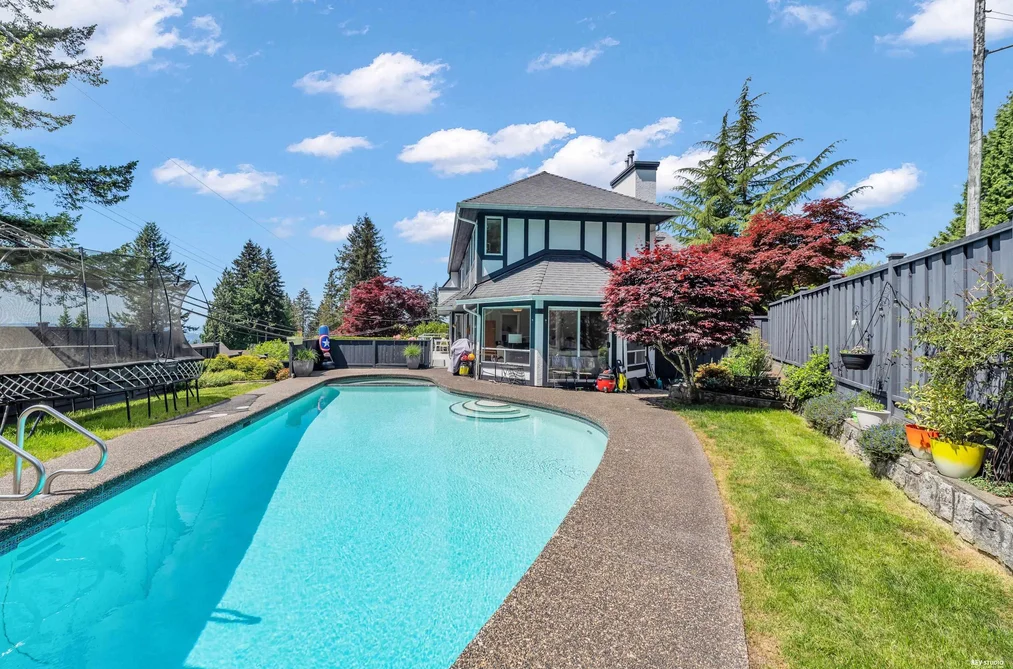 111 SANDRINGHAM CRESCENT, North Vancouver BC V7N 4E9, North Vancouver BC — Residential for Sale — Photo 35 of 40