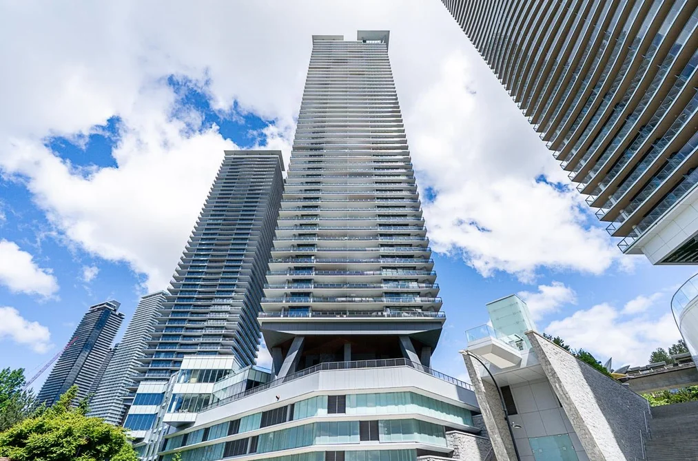 Condo for sale at 1110 4730 Lougheed Highway Burnaby British Columbia - MLS: R3135216