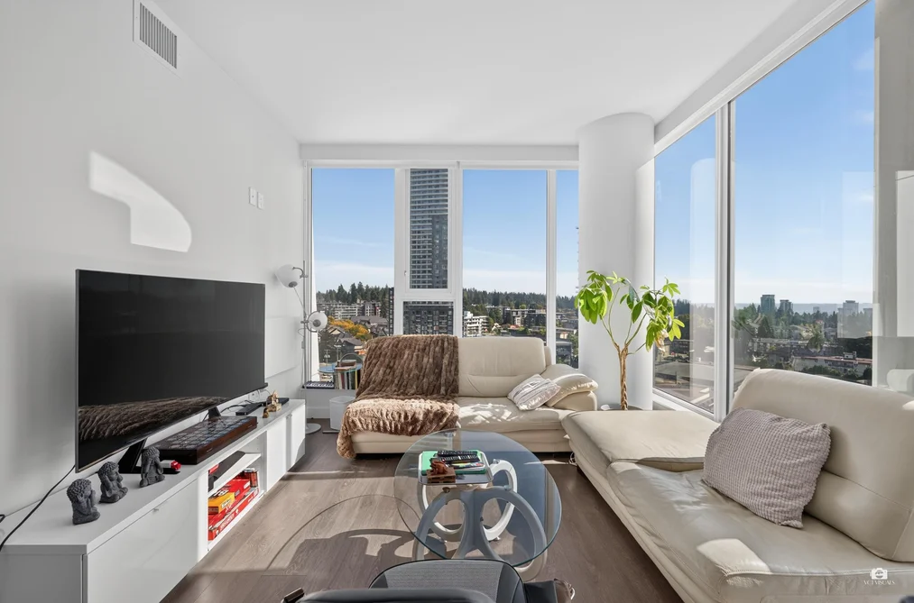 Condo for sale at 1110 567 Clarke Road Coquitlam British Columbia - MLS: R3169608