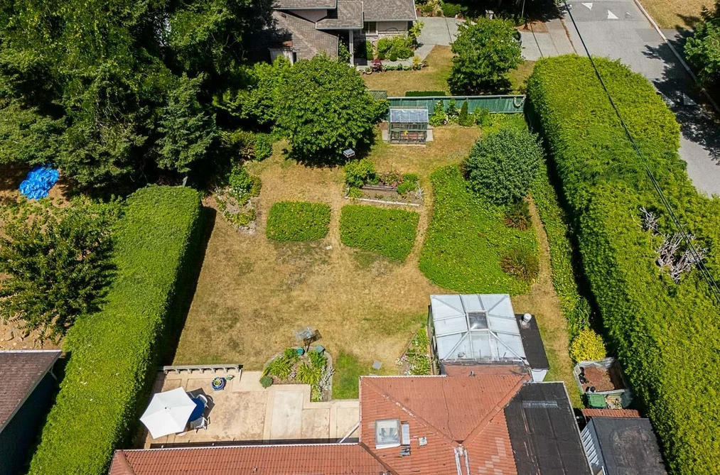 1110 HANDSWORTH ROAD, North Vancouver BC V7R 2A8, North Vancouver BC — Residential for Sale — Photo 37 of 40