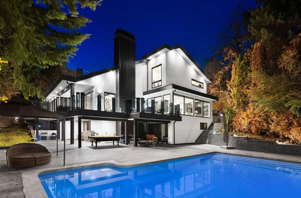House for sale at 1110 Hillside Road West Vancouver British Columbia - MLS: R3116221