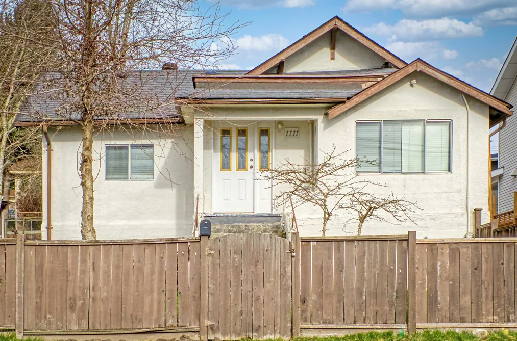 House for sale at 1111 Cartier Avenue Coquitlam British Columbia - MLS: R3091048