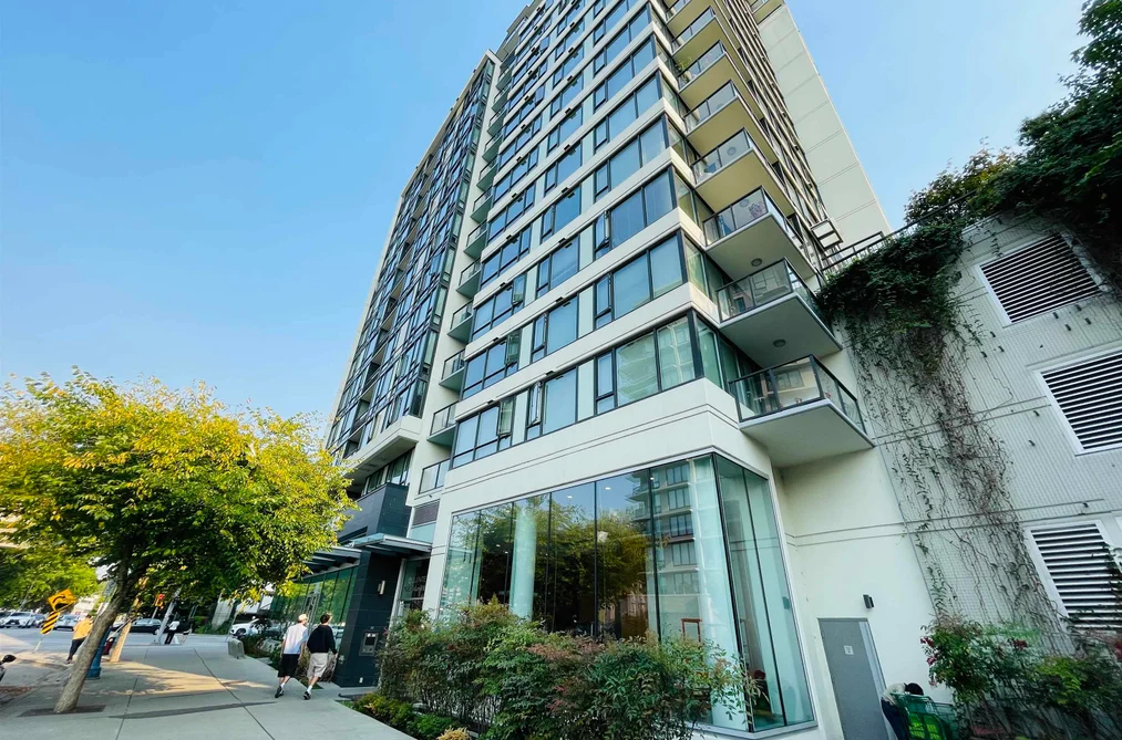 Condo for sale at 1113 7988 Ackroyd Road Richmond British Columbia - MLS: R3165818