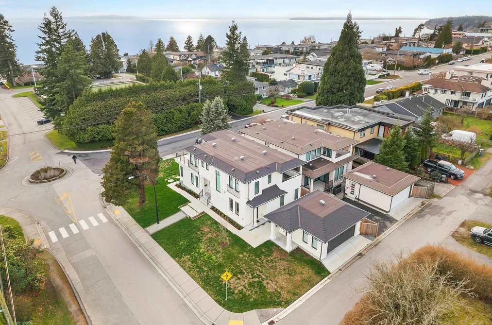 House for sale at 1113 Dolphin Street White Rock British Columbia - MLS: R3093591
