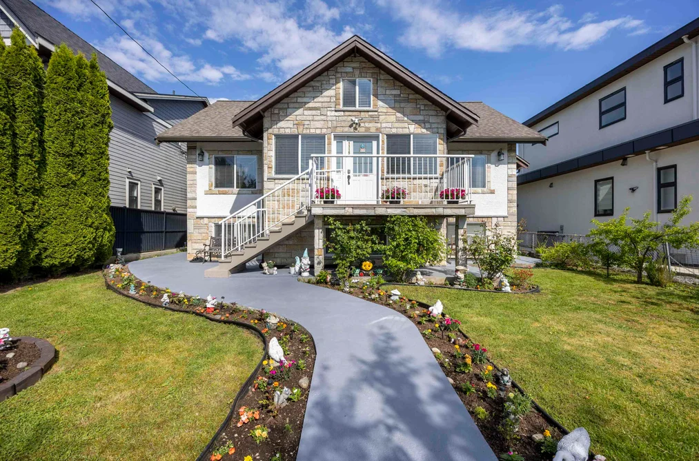 House for sale at 1115 Dublin Street New Westminster British Columbia - MLS: R3118540