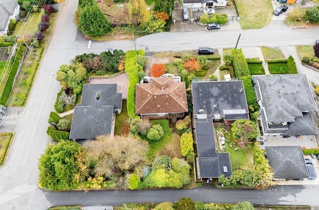 1115 Ottaburn Road, West Vancouver, BC - House for Sale - Photo 14 of 28