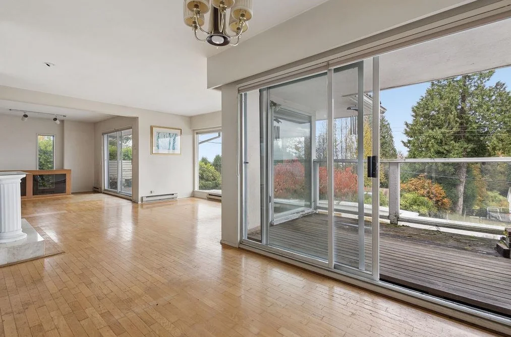 1115 Ottaburn Road, West Vancouver, BC - House for Sale - Photo 8 of 28