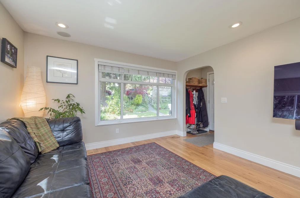 1119 CLOVERLEY STREET, North Vancouver BC V7L 1N7, North Vancouver BC — Residential for Sale - Photo 3