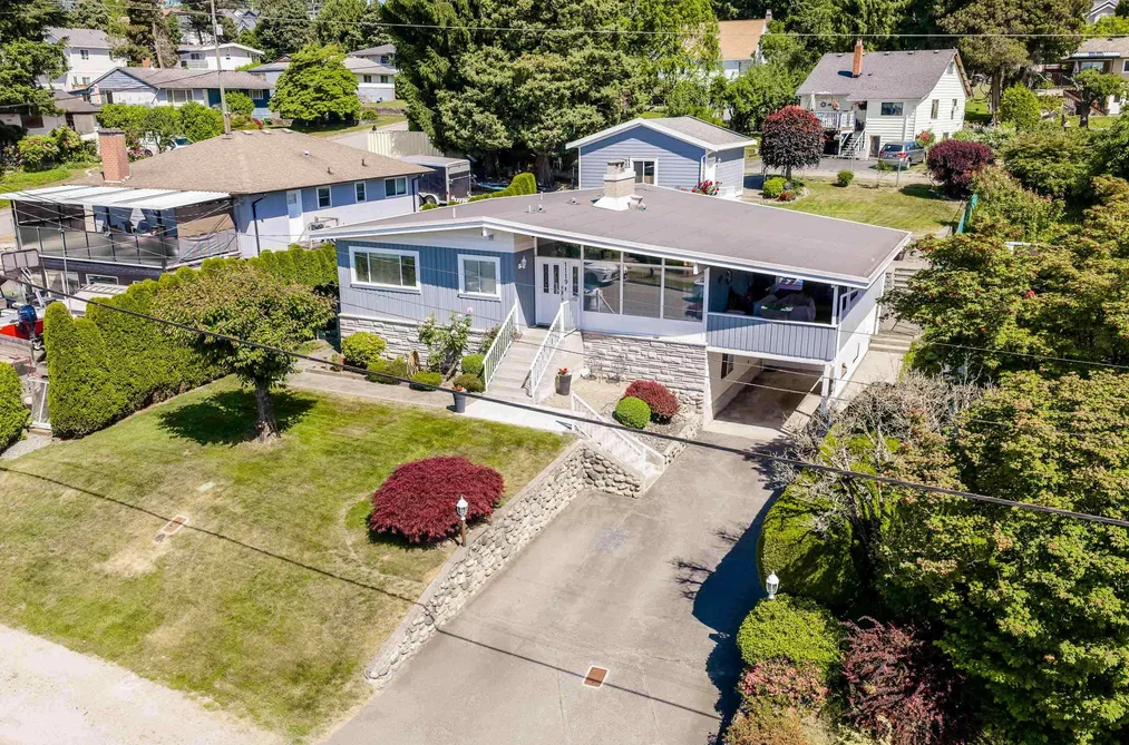 1119 Hammond Avenue, Coquitlam, BC - MLS: R3163652 - Photo 2 1119 Hammond Avenue, Coquitlam, BC - MLS: R3163652 - Photo 2
