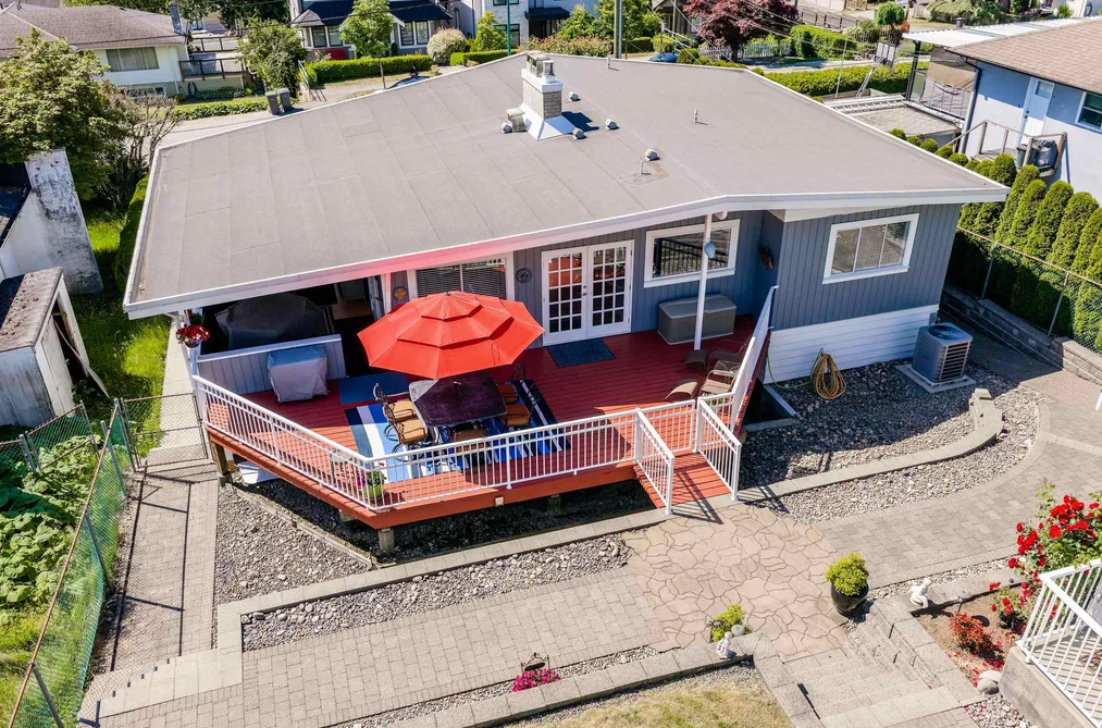 1119 Hammond Avenue, Coquitlam, BC - MLS: R3163652 - Photo 4 1119 Hammond Avenue, Coquitlam, BC - MLS: R3163652 - Photo 4