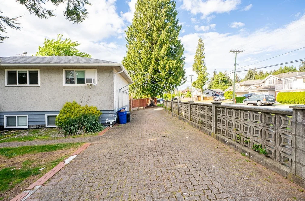 11191 90 AVENUE, Surrey BC V4C 3H1, Surrey BC — Residential for Sale - Photo 4