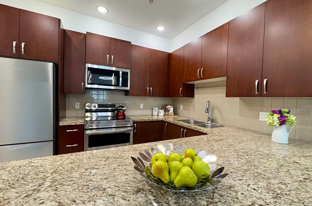 Condo for sale at 112 10237 133 Street Surrey British Columbia - MLS: R3166178