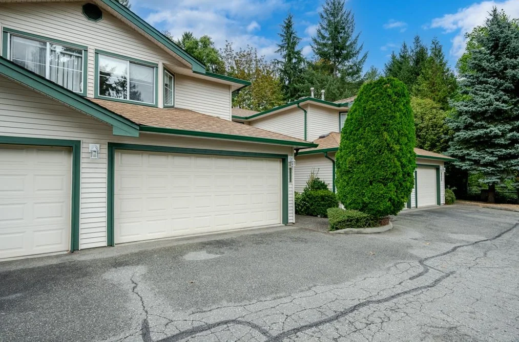 Townhouse for sale at 112 10250 155a Street Surrey British Columbia - MLS: R3161865