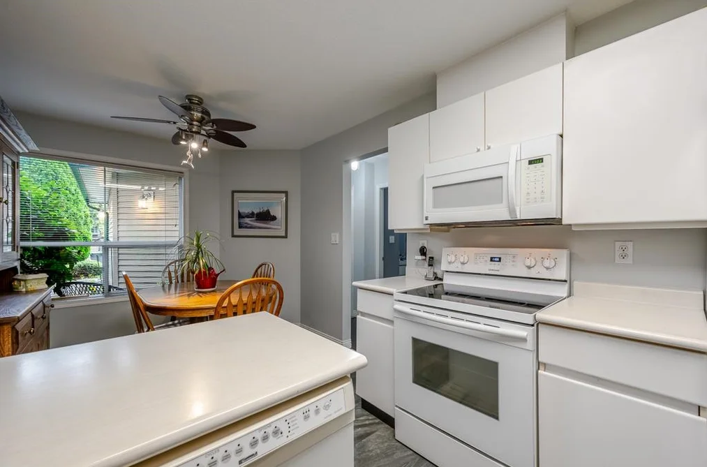 112-10250 155A Street, Surrey, BC - Townhouse for Sale - Photo 6 of 40