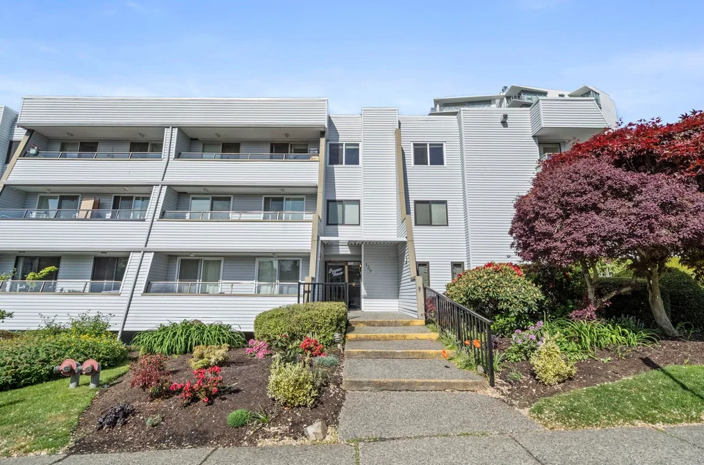 Condo for sale at 112 1341 George Street White Rock British Columbia - MLS: R3122521
