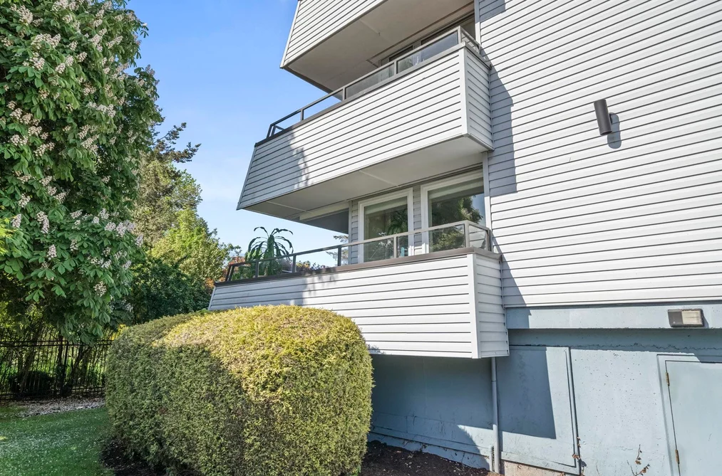 112 1341 GEORGE STREET, White Rock BC V4B 4A1, White Rock BC — Residential for Sale - Photo 2