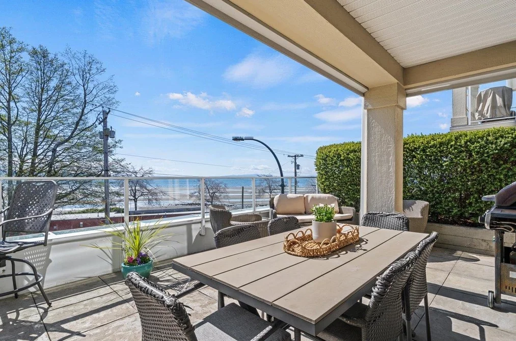 Condo for sale at 112 15621 Marine Drive White Rock British Columbia - MLS: R3113684