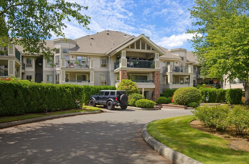 Condo for sale at 112 22015 48 Avenue Langley British Columbia - MLS: R3135002