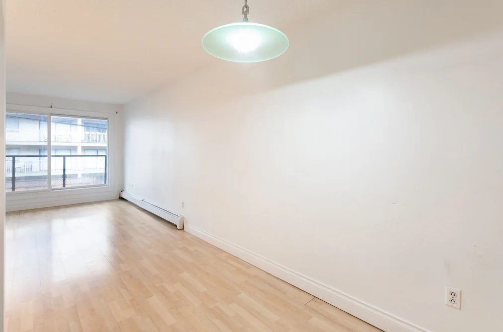 112 240 MAHON AVENUE, North Vancouver BC V7M 3H4, North Vancouver BC — Residential for Sale - Photo 4