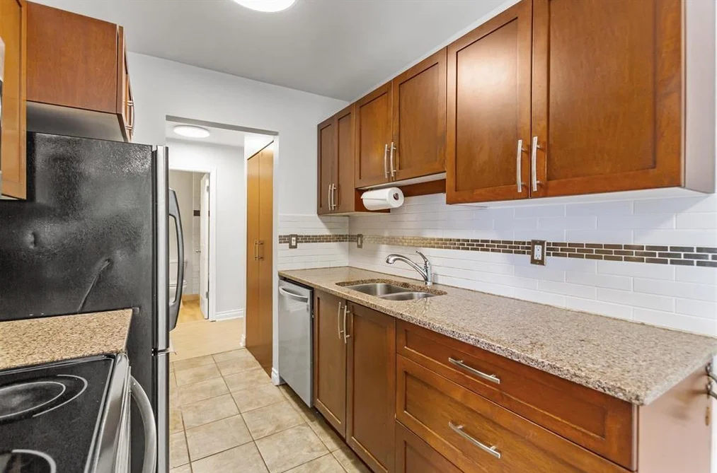 112 590 WHITING WAY, Coquitlam BC V3J 3R9, Coquitlam BC — Residential for Sale - Photo 2