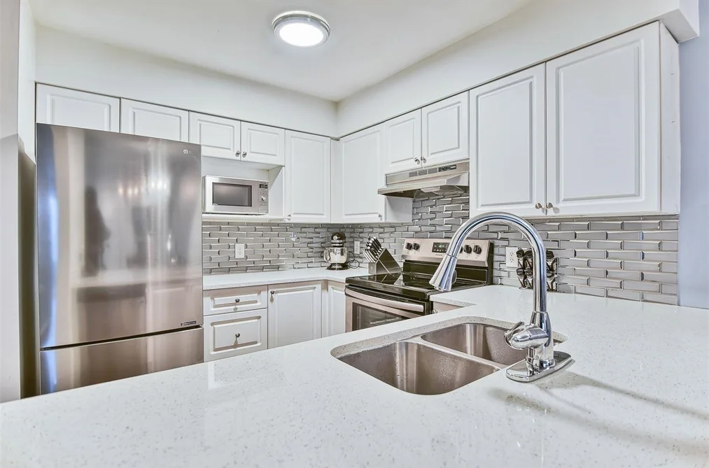 112 7505 138TH STREET, Surrey BC V3W 0W6, Surrey BC — Residential for Sale - Photo 3