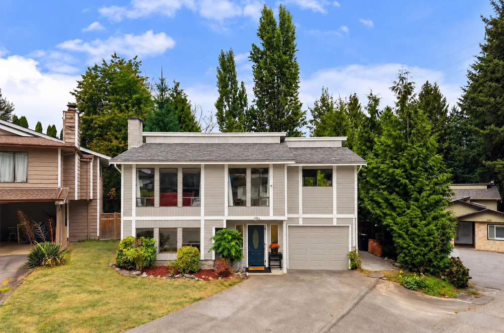1120 Wallace Crt, Coquitlam, BC - MLS: R3164460
