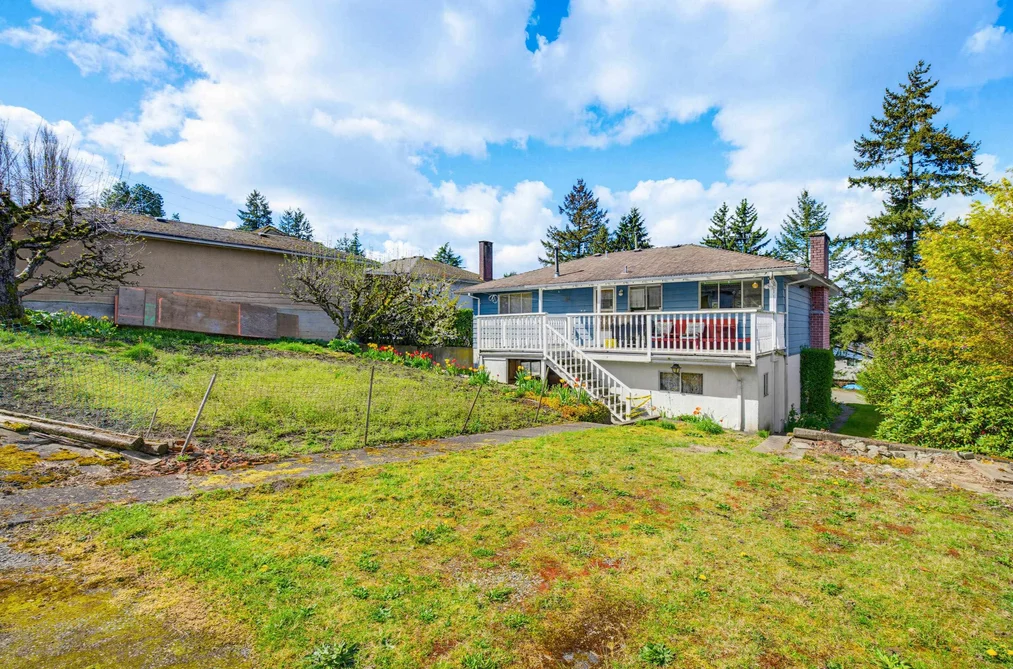 11236 135 STREET, Surrey BC V3R 2Z7, Surrey BC — Residential for Sale - Photo 3