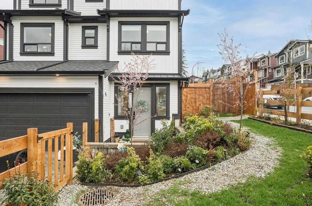 11238 250B STREET, Maple Ridge BC V2W 0K6, Maple Ridge BC — Residential for Sale - Photo 2