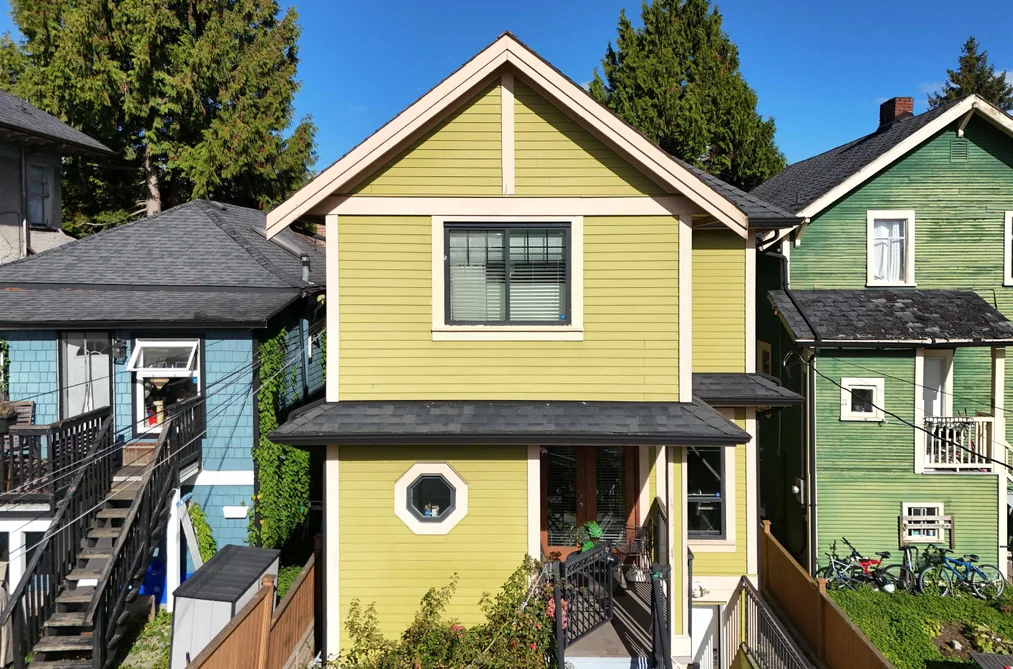 1124 E 12th Ave, Vancouver, BC - MLS: R3173395