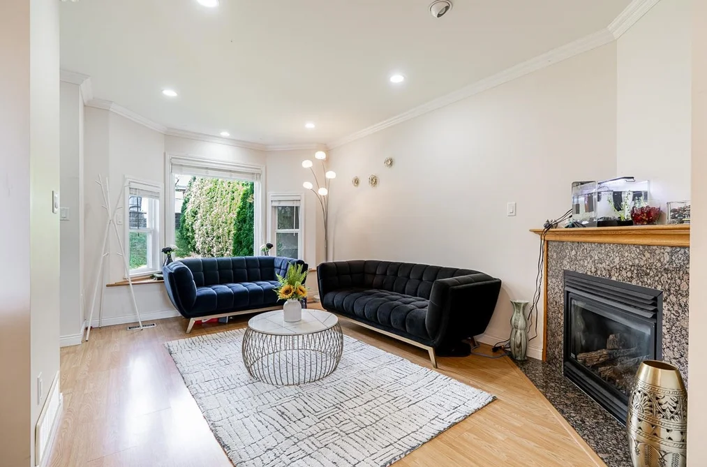 Half Duplex for sale at 1124 Rochester Avenue Coquitlam British Columbia - MLS: R3123472
