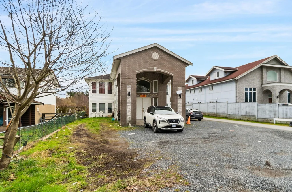House for sale at 11260 Westminster Highway Richmond British Columbia - MLS: R3093692