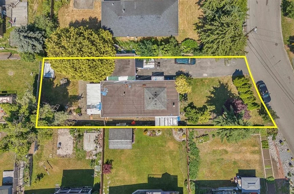 11277 134 ST STREET, Surrey BC V3R 2Z2, Surrey BC — Residential for Sale - Photo 2