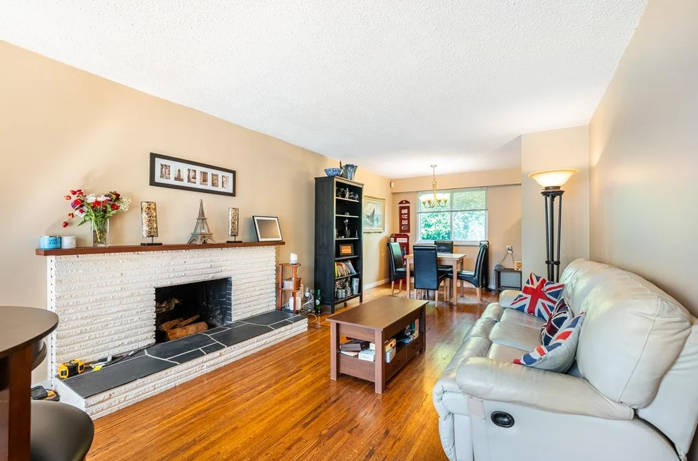 11288 135 STREET, Surrey BC V3R 2Z7, Surrey BC — Residential for Sale - Photo 2