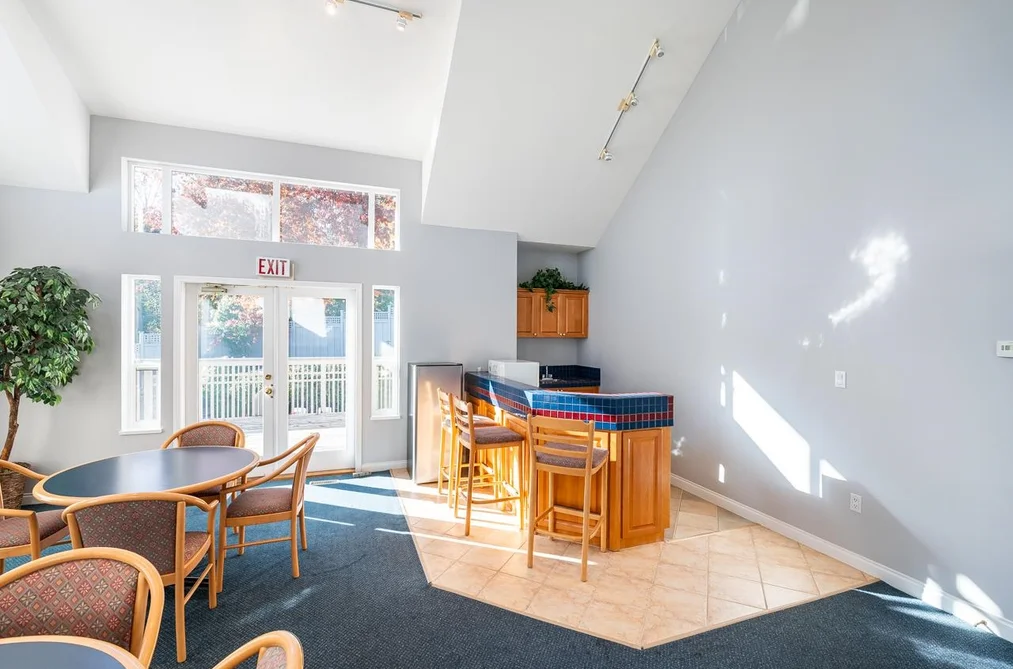113 1465 PARKWAY BOULEVARD, Coquitlam BC V3E 3E6, Coquitlam BC — Residential for Sale — Photo 31 of 35
