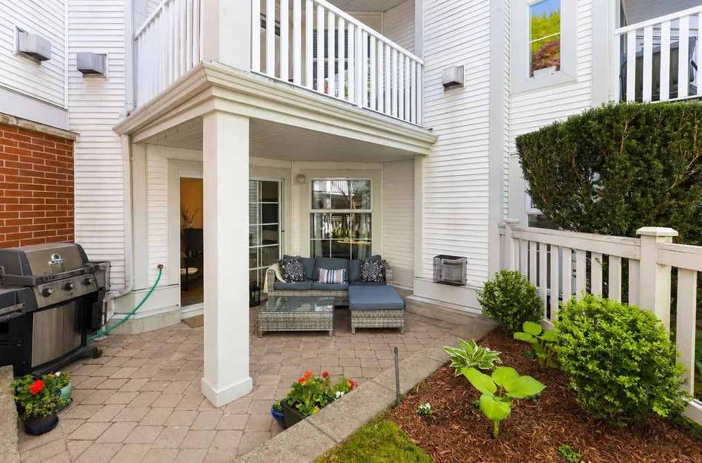 113 147 E 1ST STREET, North Vancouver BC V7L 1B2, North Vancouver BC — Residential for Sale - Photo 4