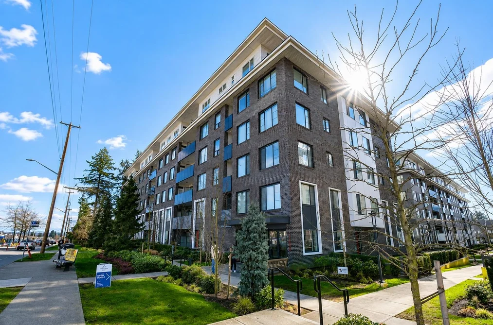 Condo for sale at 113 15858 Fraser Highway Surrey British Columbia - MLS: R3124290