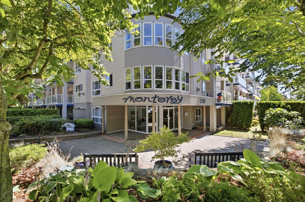 Condo for sale at 113 1588 Best Street White Rock British Columbia - MLS: R3156820