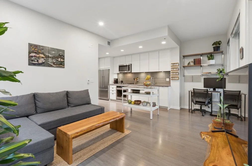 113-277 W 1st Street, North Vancouver, BC - Condo for Sale - Photo 3 of 35 113-277 W 1st Street, North Vancouver, BC - Condo for Sale - Photo 3 of 35