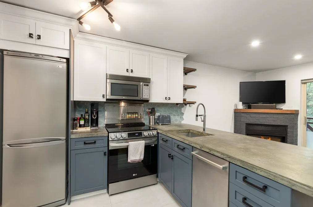 113 3070 HILLCREST DRIVE, Whistler BC V8E 0V1, Whistler BC — Residential for Sale - Photo 6