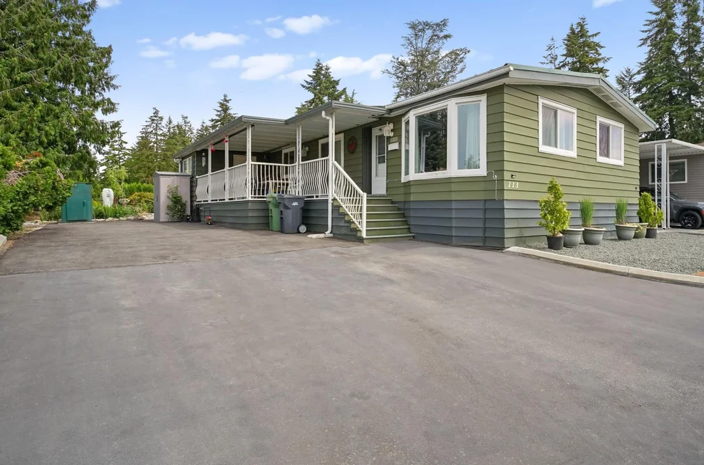 Manufactured Home for sale at 113 3665 244 Street Langley British Columbia - MLS: R3132393