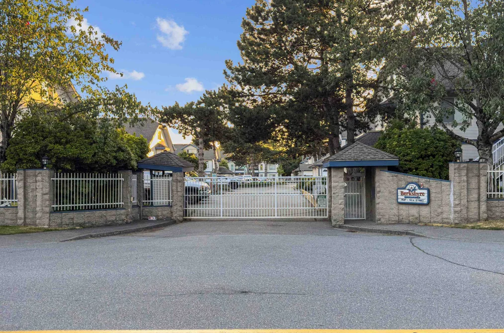 Townhouse for sale at 113 7837 120a Street Surrey British Columbia - MLS: R3090754