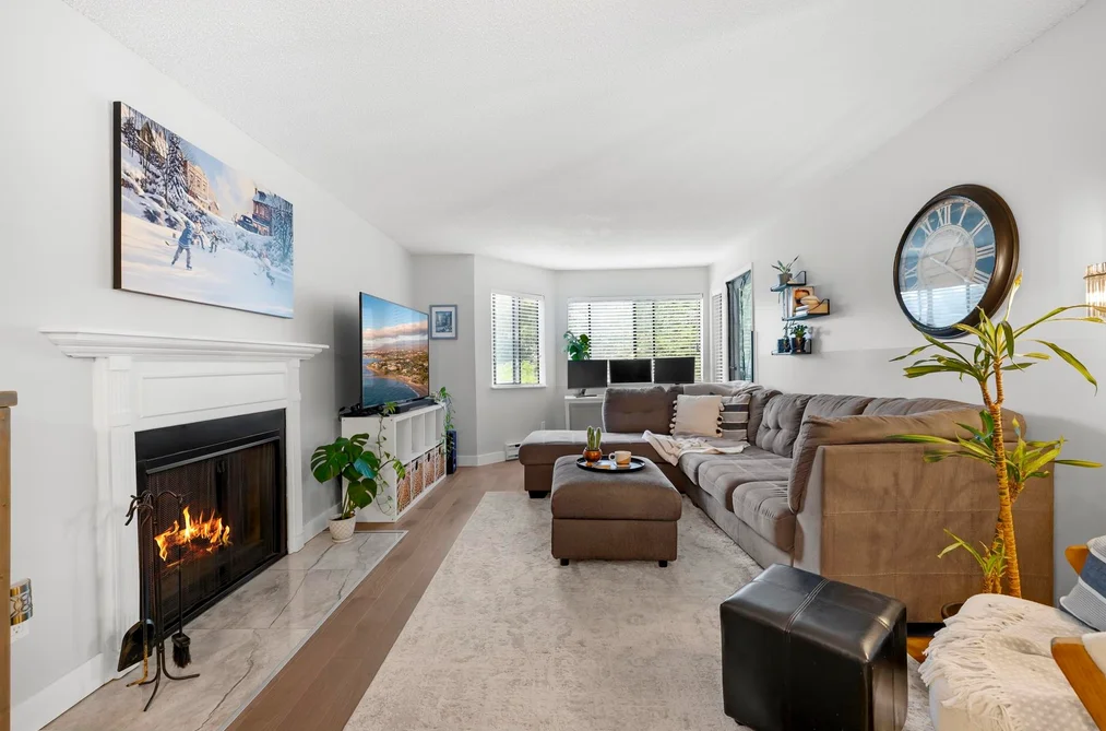 Condo for sale at 113 9620 Manchester Drive Burnaby British Columbia - MLS: R3162190
