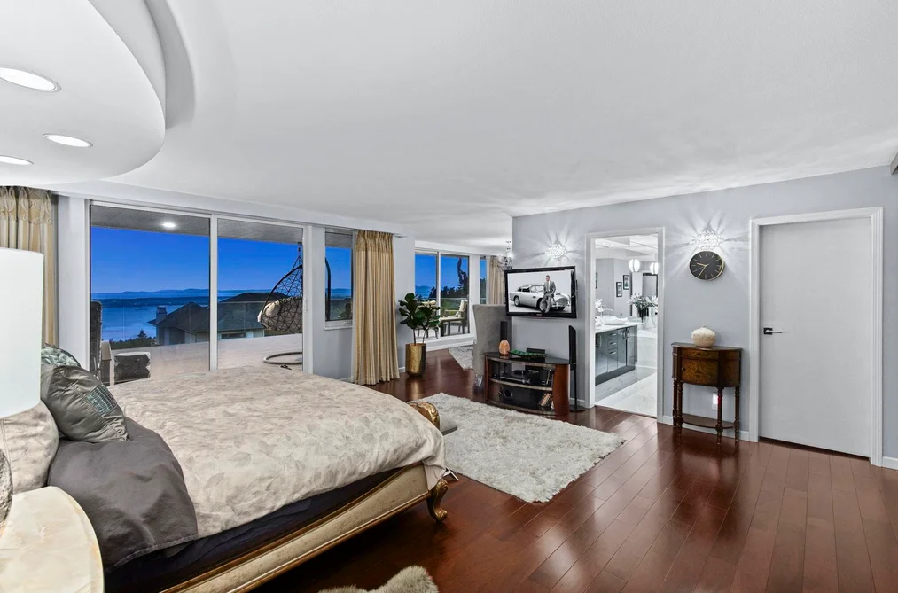 1130 EYREMOUNT DRIVE, West Vancouver, BC — Residential for Sale — Photo 17 of 40