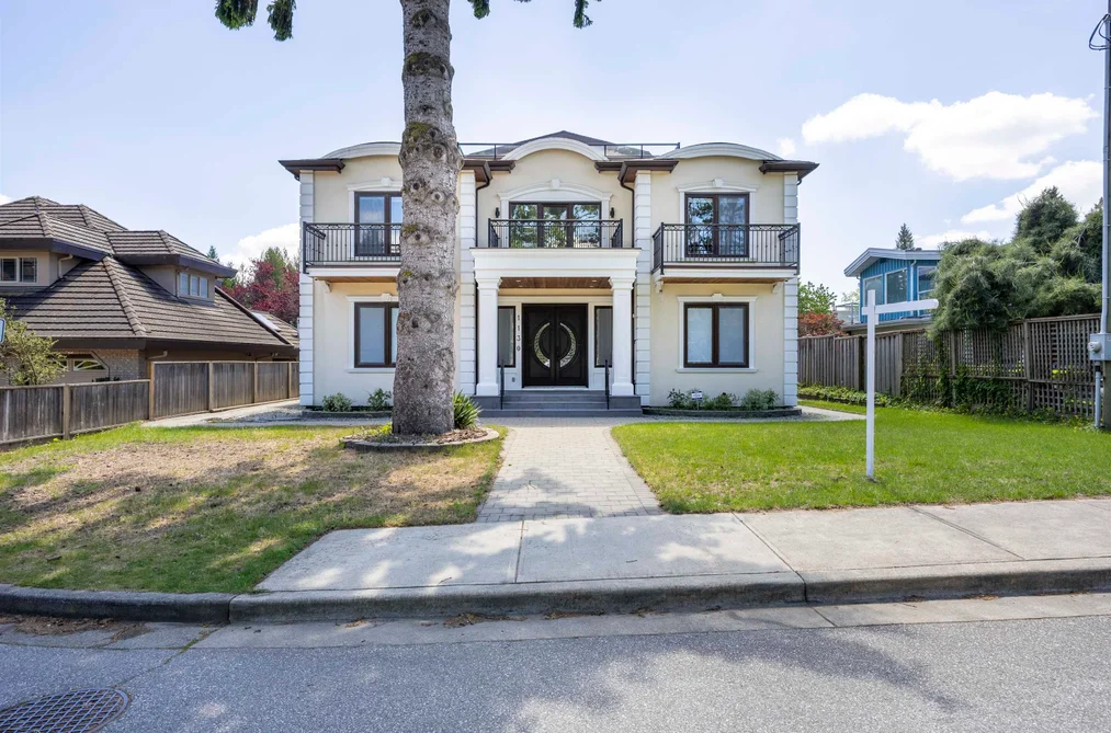 1130 SMITH AVE, Coquitlam BC V3J 2X8, Coquitlam BC — Residential for Sale - Photo 2