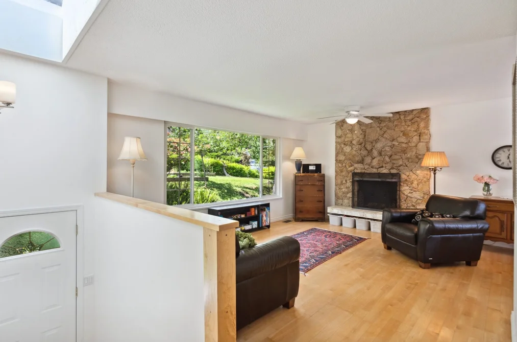 1130 TUXEDO DRIVE, Port Moody BC V3H 1L4, Port Moody BC — Residential for Sale - Photo 2