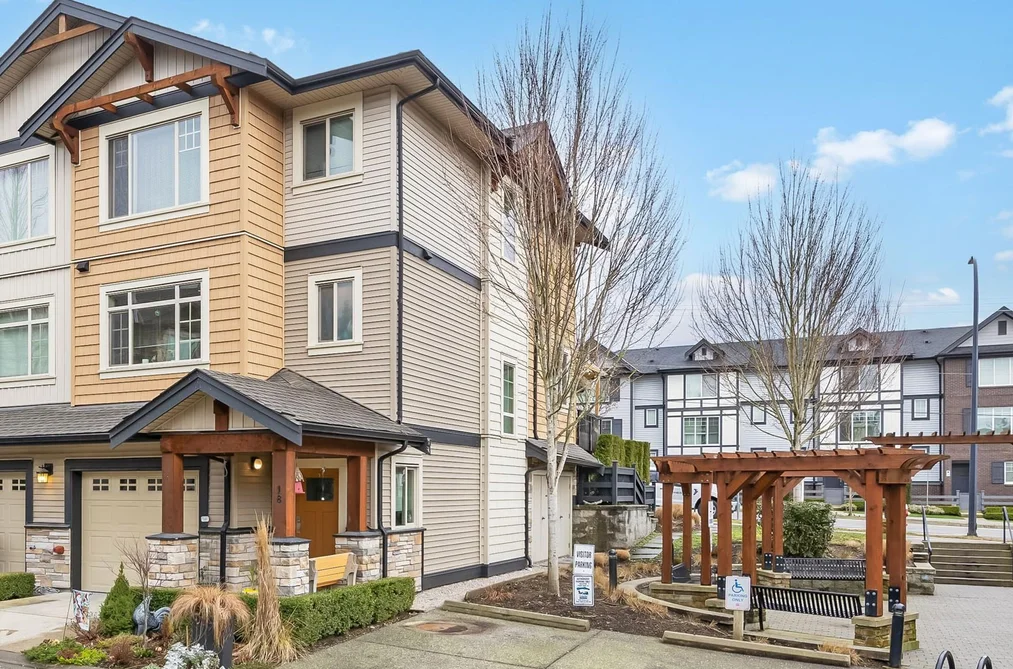 Townhouse for sale at 11305 240 Street Maple Ridge British Columbia - MLS: R3102785