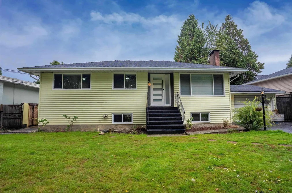 House for sale at 11318 Glen Avon Drive Surrey British Columbia - MLS: R3127199