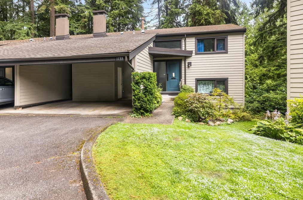 Townhouse for sale at 1135 Heritage Boulevard North Vancouver British Columbia - MLS: R3111747