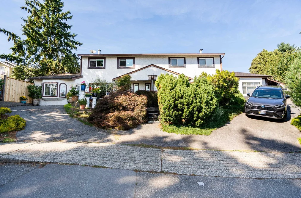 1135 VANIER AVENUE, Coquitlam BC V3K 2S9, Coquitlam BC — Residential for Sale - Photo 2